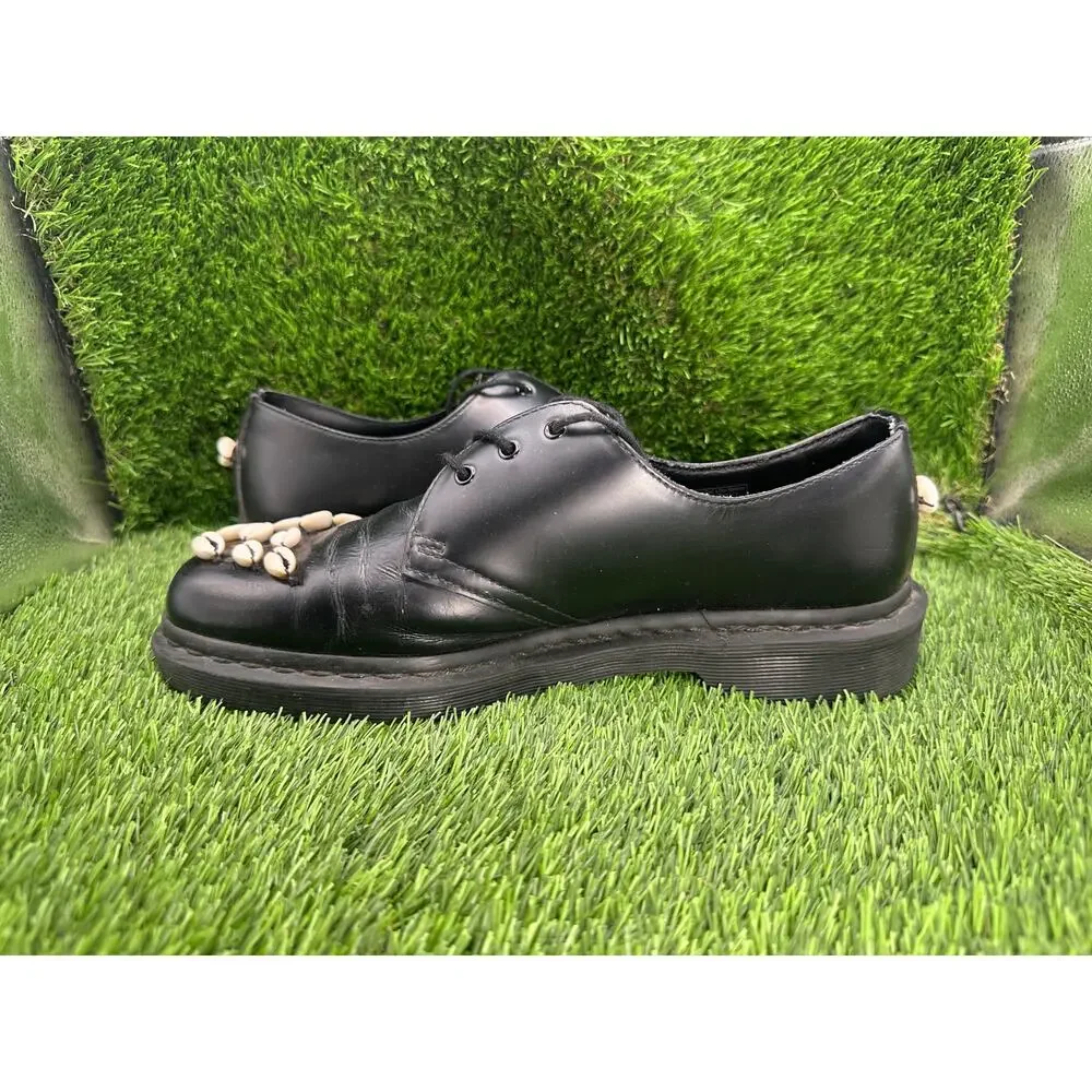 Dr. Martens 1461 Mono 14345001 Oxford Shoe Unisex M9/W10 Black Leather Sea Shell